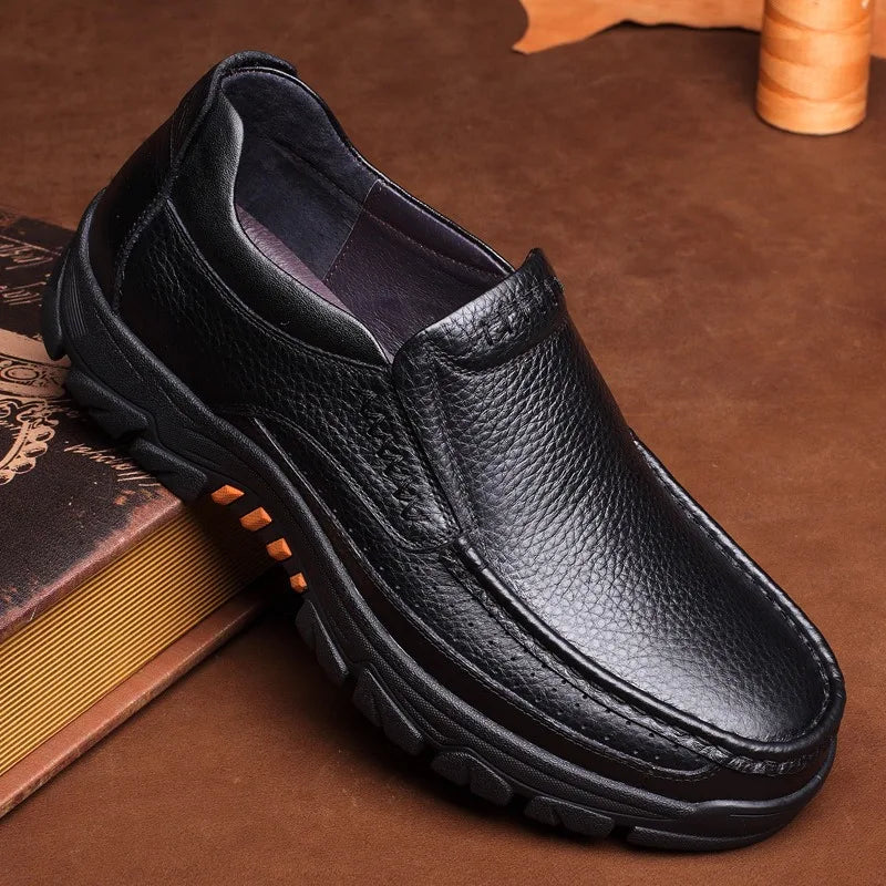 Mocassins de couro artesanal masculino, sola macia, confortável, antiderrapante, slip-on, negócios, dirigindo, casual, elegante